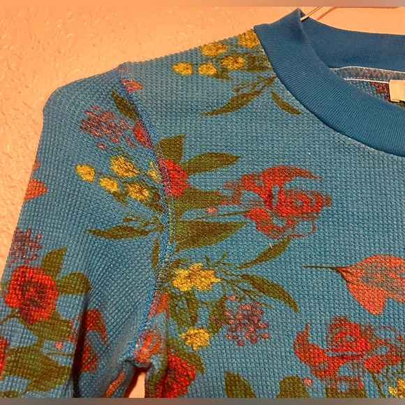 SUNDANCE Sunset Garden Waffle Tee Blue Floral WOMENS SIZE SMALL - Picture 6 of 8